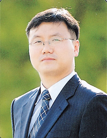 윤병일